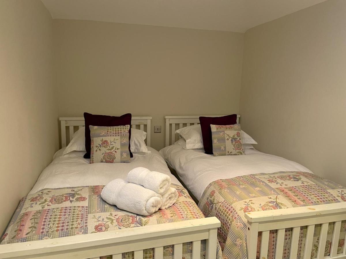 הוילה קזיק Wordsworth House Hot Tub Hire Available מראה חיצוני תמונה