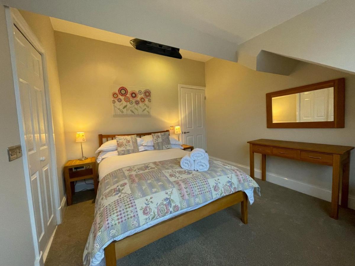הוילה קזיק Wordsworth House Hot Tub Hire Available מראה חיצוני תמונה